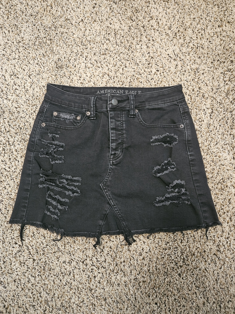 🦋American Eagle Button Fly Black Distressed Denim Mini Skirt Frayed Hem Size 2